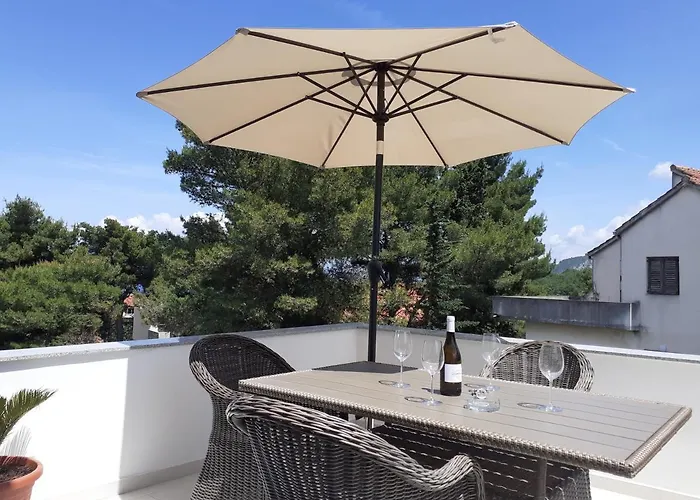 Miletić 4* Jelsa (Hvar)